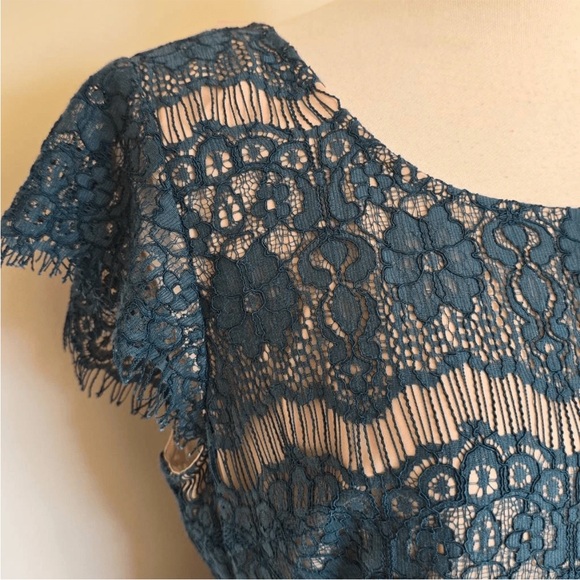 MAUVE Lace Sheath Tiered Elsa Peplum Dress Teal Emerald Anthropologie, Sz Small - Picture 4 of 7